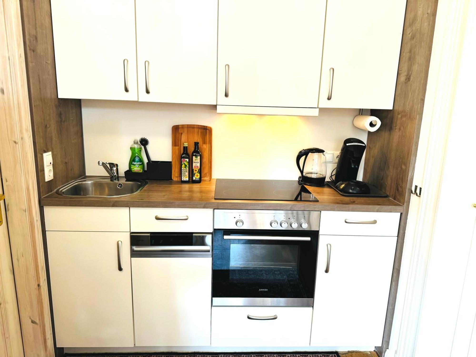 Superhosts Zentrum - Parkplatz - Badewanne - Netflix - Kaffee Apartment *